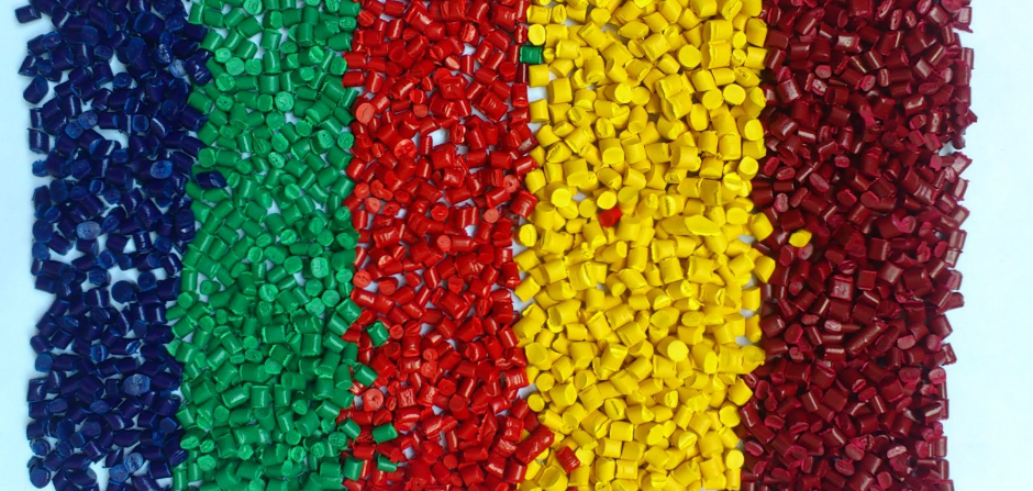 塑料薄膜行業(yè)對色母的要求預(yù)計(jì)注意事項(xiàng)有哪些？(圖1)