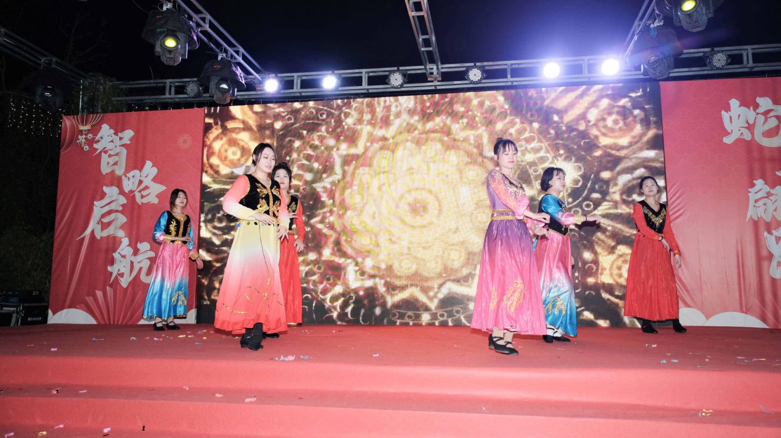 久信達(dá)科技2024年年會(huì)圓滿落幕：感恩同行，共創(chuàng)環(huán)保新未來，乘風(fēng)破浪，夢想起航(圖9)